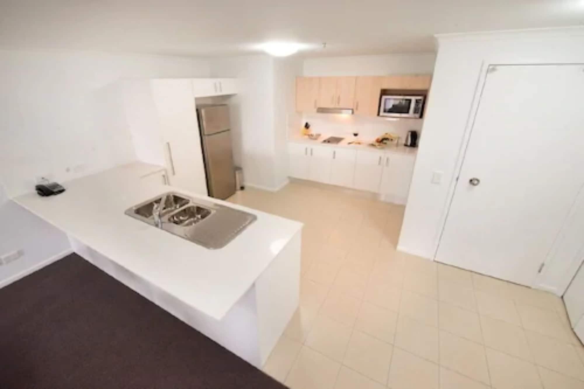 Edge Apartment Hotel Rockhampton Exteriör bild