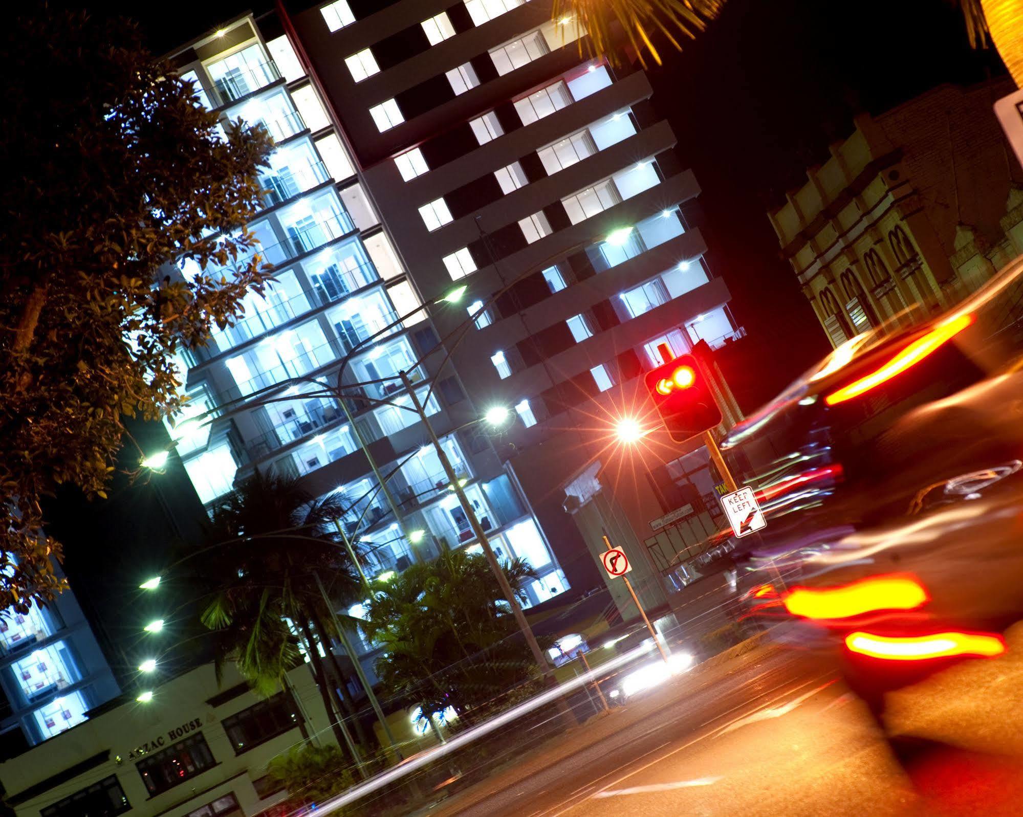 Edge Apartment Hotel Rockhampton Exteriör bild